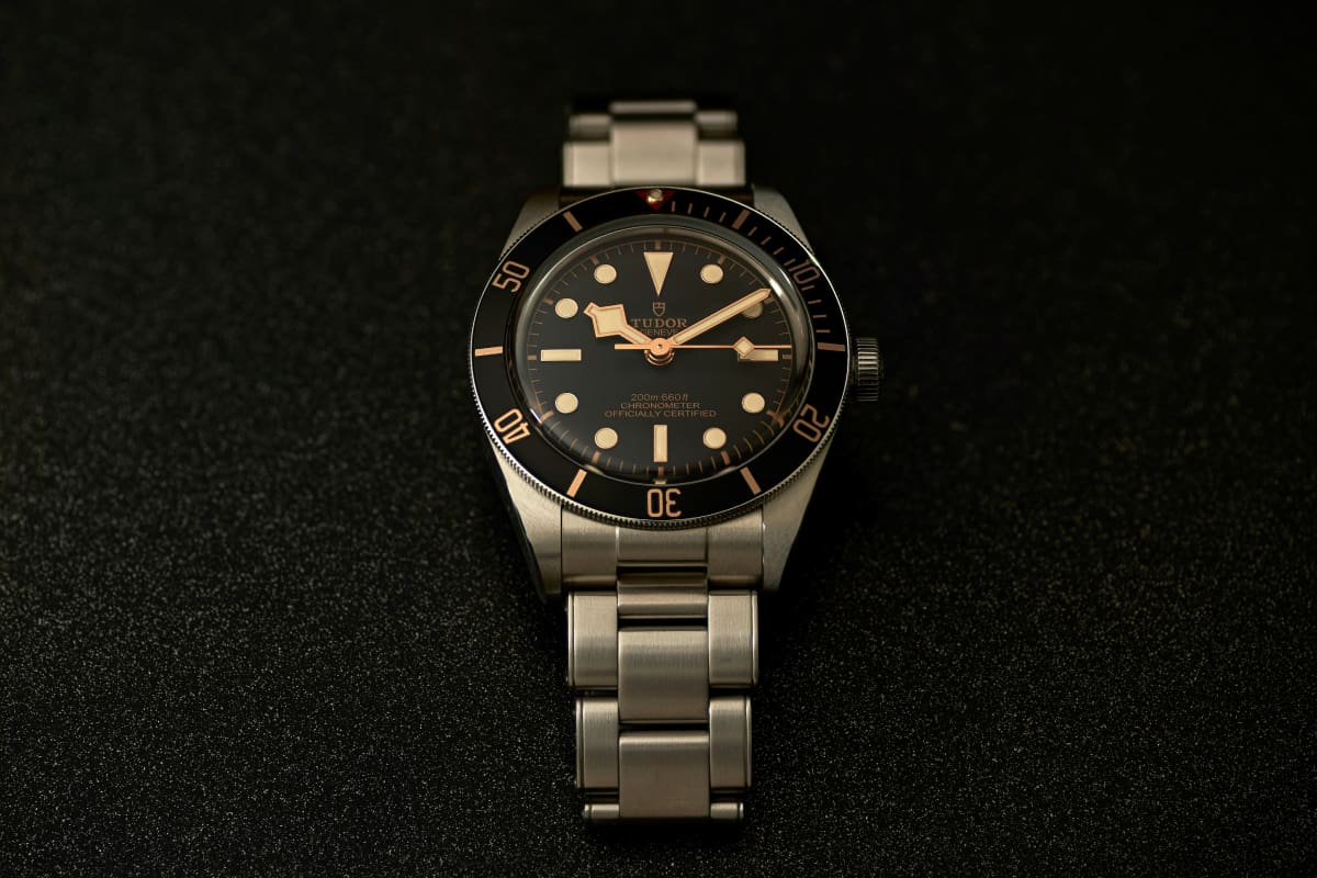 Montre femme tendance 2024 avec bracelet élégant.