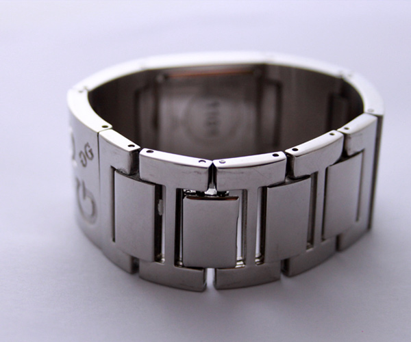 Bracelet argenté d'une <a href=