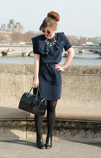 montre-mk-elodie-in-paris-robe-bleue