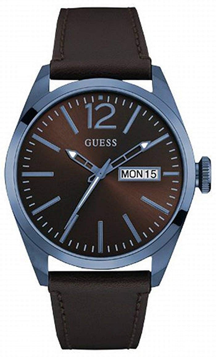 Montre Guess homme avec cadran brun, boîtier bleu-gris, et bracelet en cuir marron